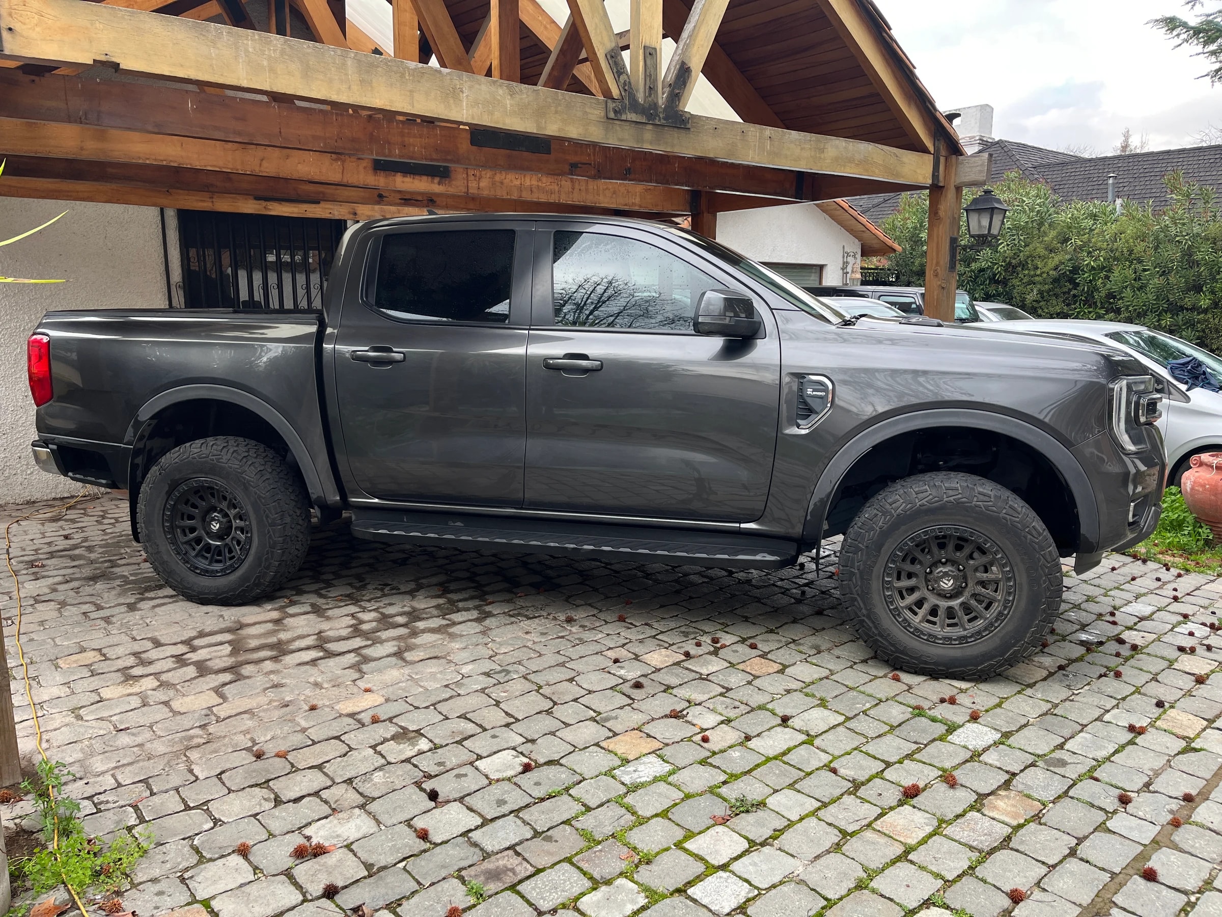 Ford Ranger XLT 4X2 - 4