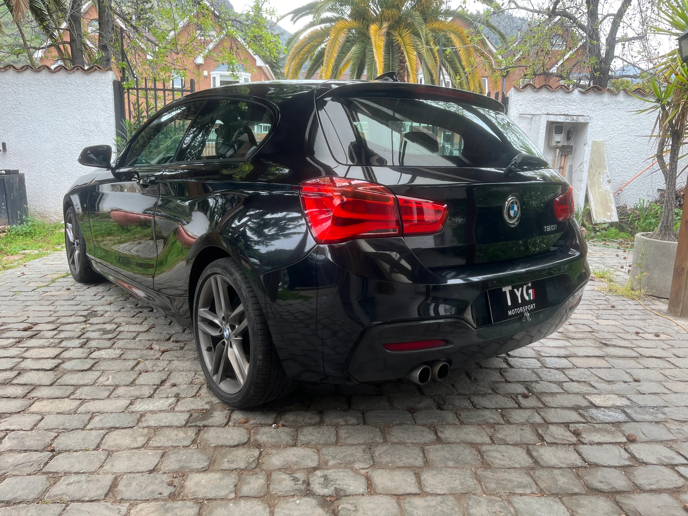 BMW 120 look M - 5