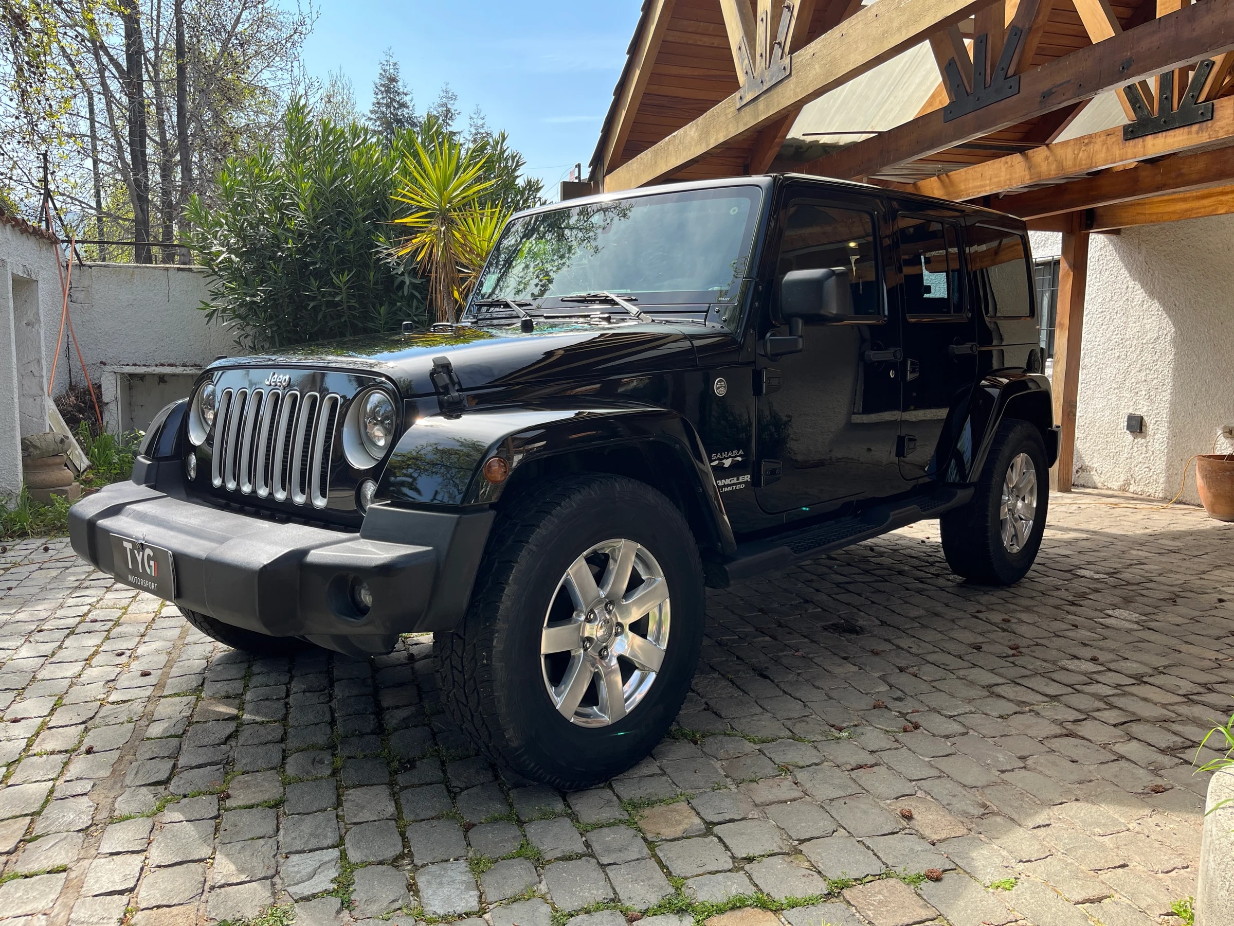 Jeep Wrangler Sahara - 3
