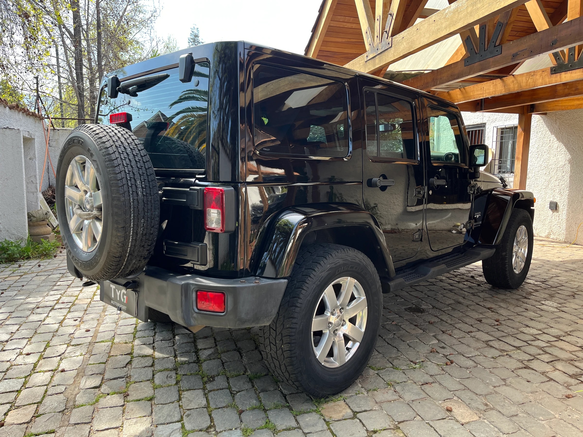 Jeep Wrangler Sahara - 5